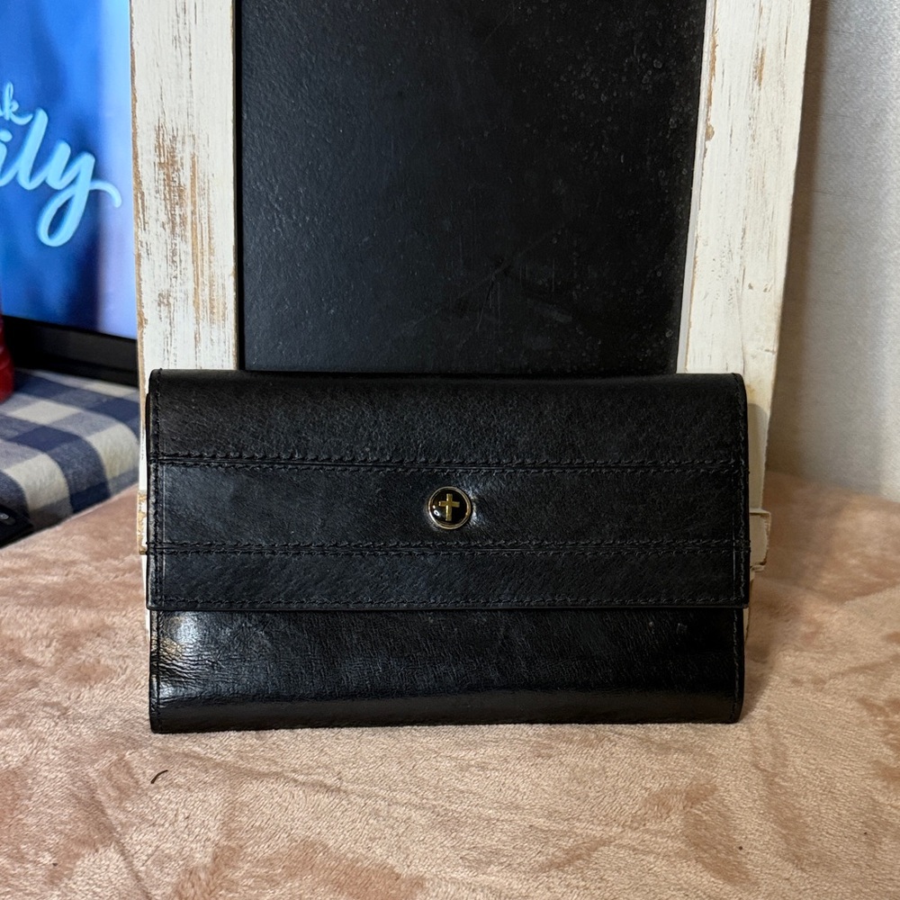 Divinity Black Women's Leather Wallet